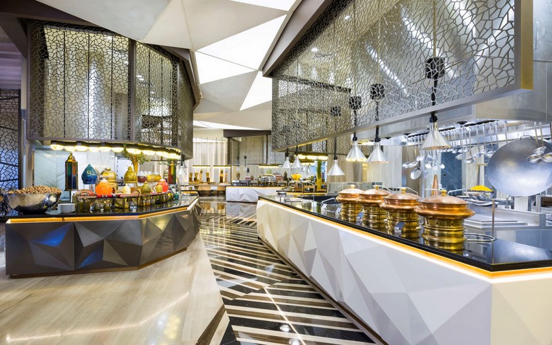Оман: Маскат, Kempinski Hotel Muscat, рестораны