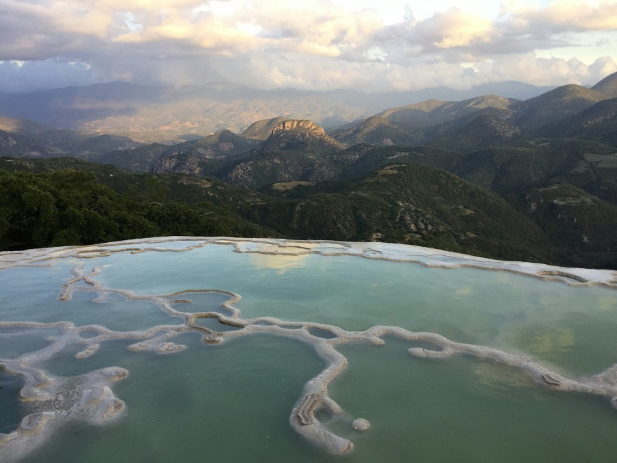 Мексика: Оахака, водопад Йерве Агуа