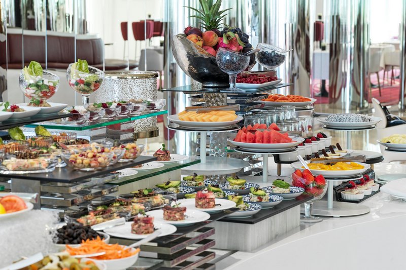 ОАЭ: Raffles The Palm Dubai, клубный лаундж