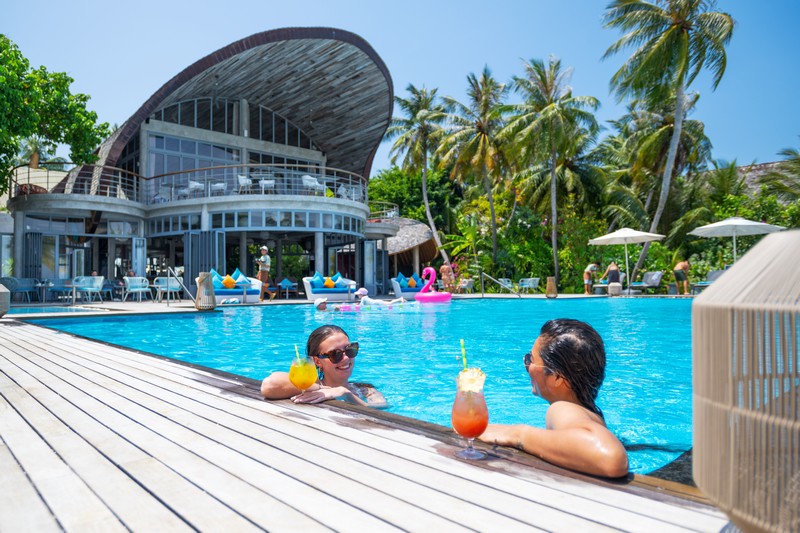 Мальдивы: Outrigger Maldives Maafushivaru 5*, Edgevater bar