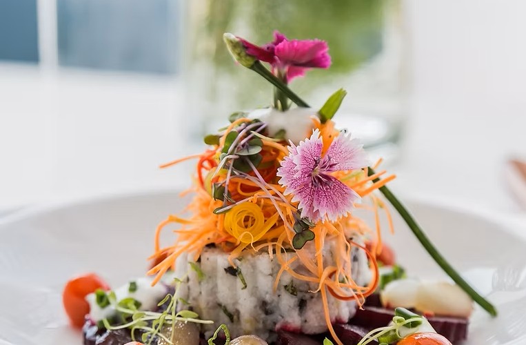 Индия: Pema Wellness, ресторан