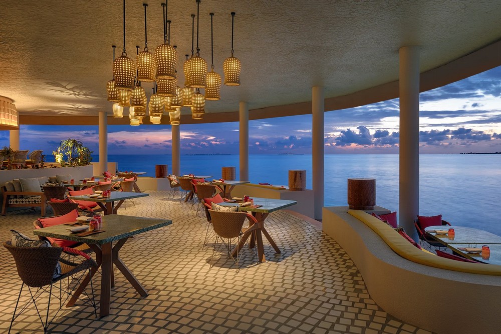 Мальдивы: Kanuhura Maldives 5*, рестораны