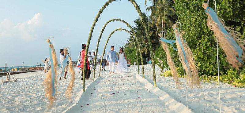 Свадебная церемония в отеле Ayada Maldives 5*