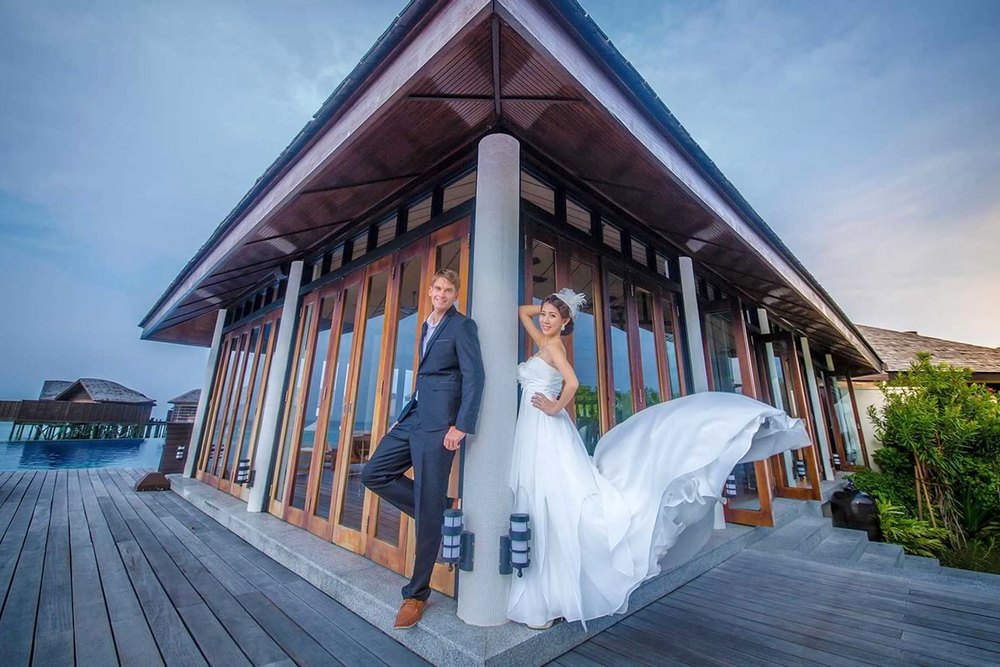 Свадьба в отеле Lily Beach Resort & Spa Maldives 5*