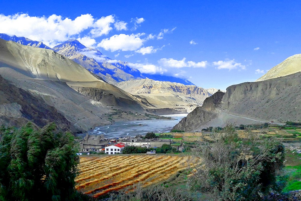 Непал: Мустанг