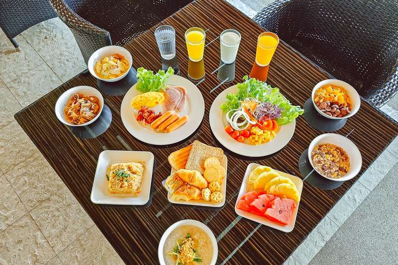 Таиланд: Oriental Pearl Beach, ресторан