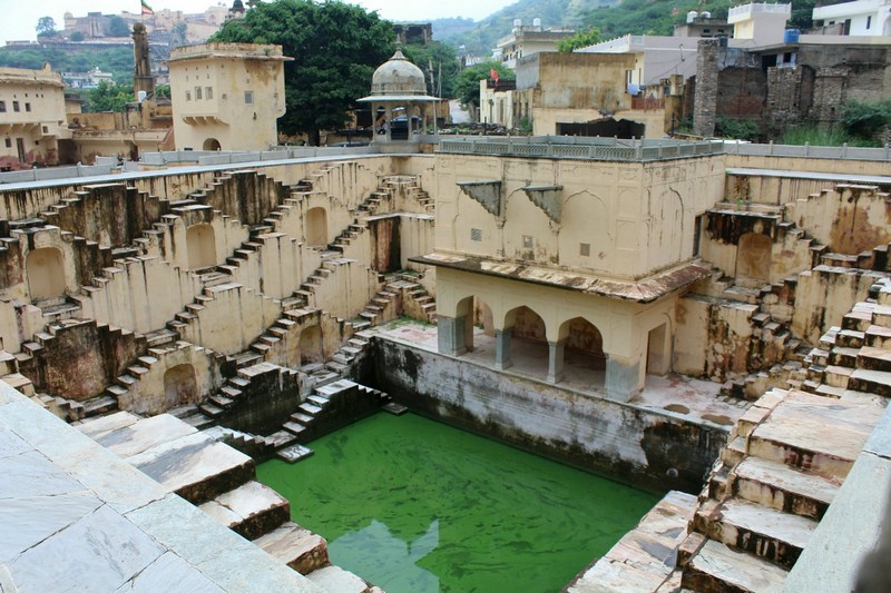 Индия: Абанери, ступенчатый колодец