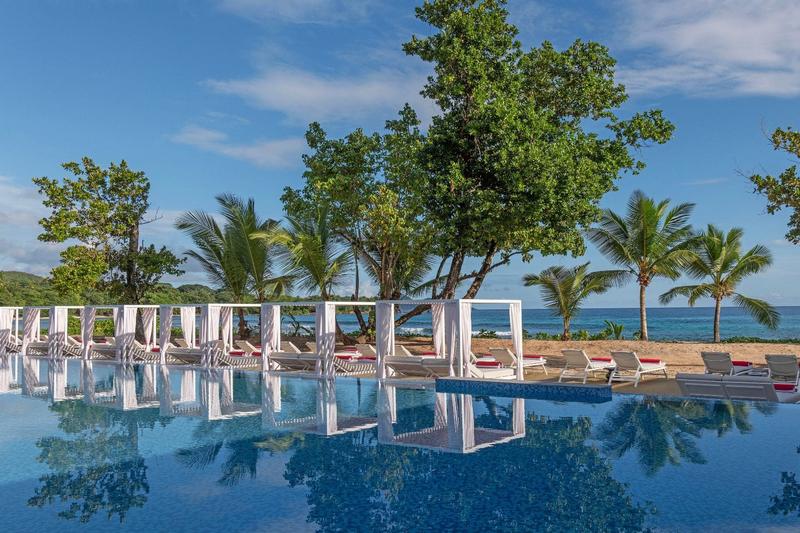 Сейшелы: Avani+ Barbarons 4*