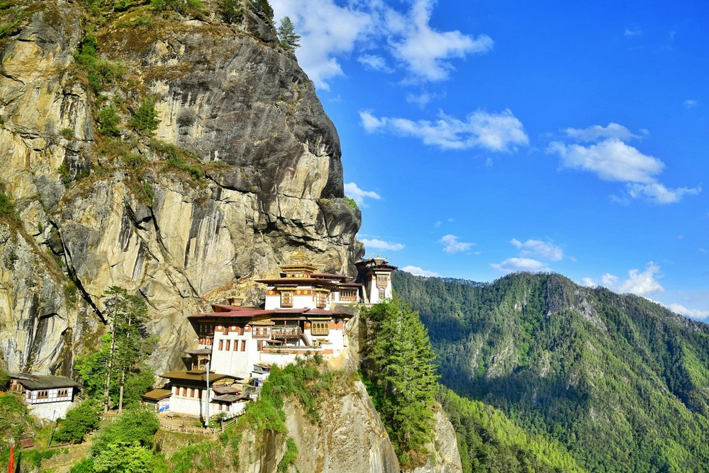 Бутан: Паро, монастырь Гнездо тигрицы