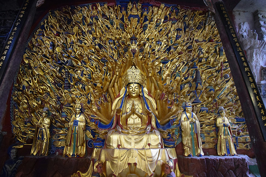 Китай: Чунцин, рельефы Дацзу