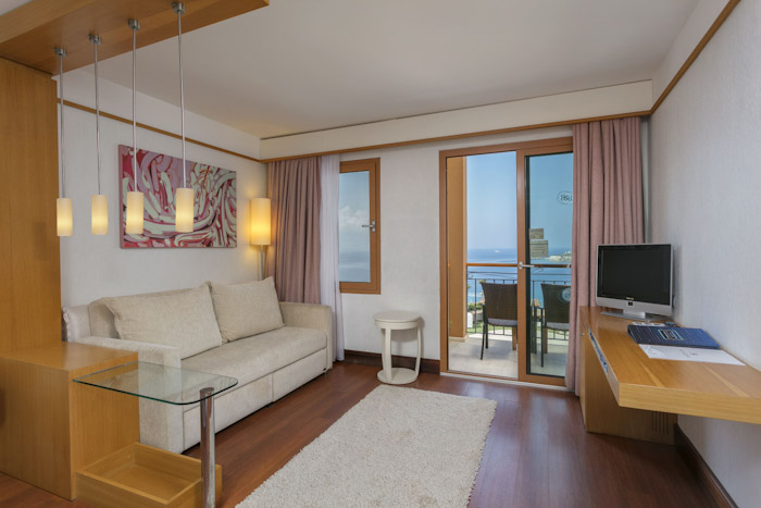 Standard Large Room Sea View