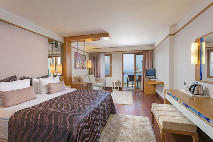 Standard Large Room Sea View