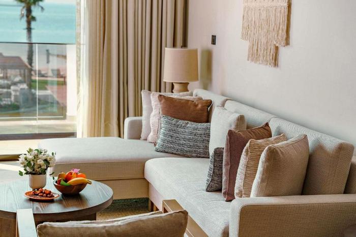 One Bedroom Ocean View Family Suite