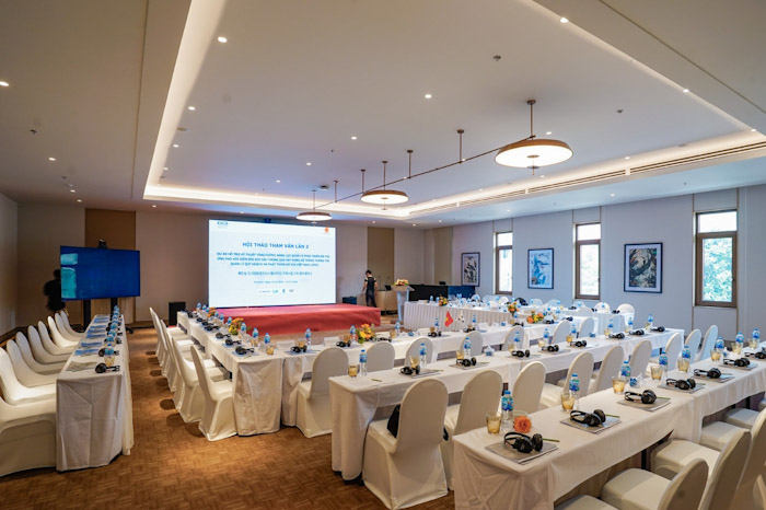 Конференц-зал