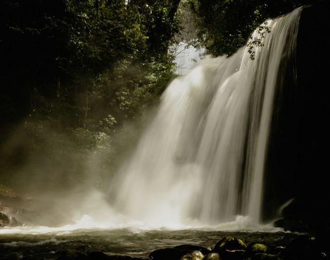 Танзания: парк озеро Натрон