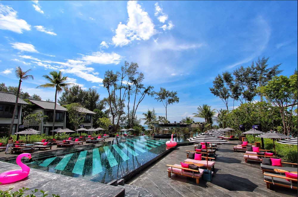 Таиланд: Пхукет, Baba Beach Club