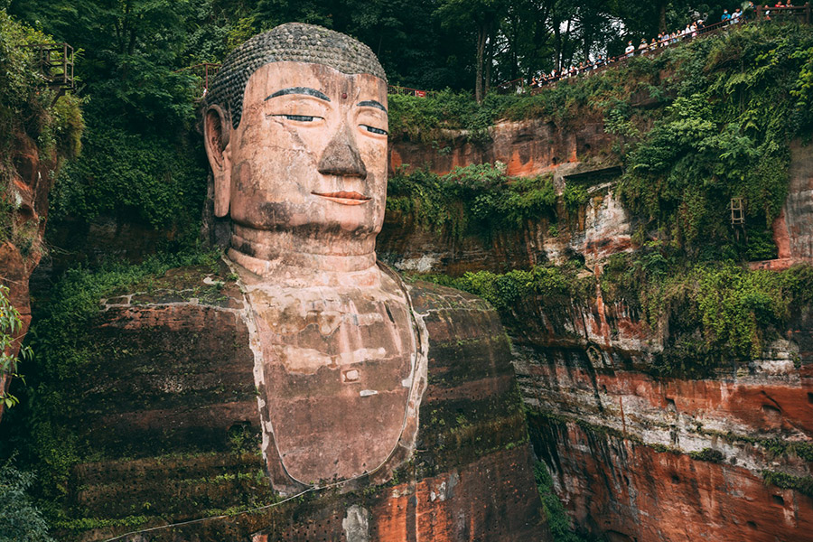 Китай: Лэшань