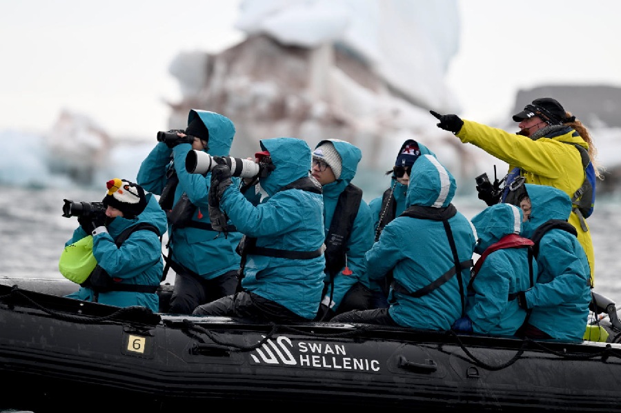 Россия: остров Геральд, осмотр с Зодиаков