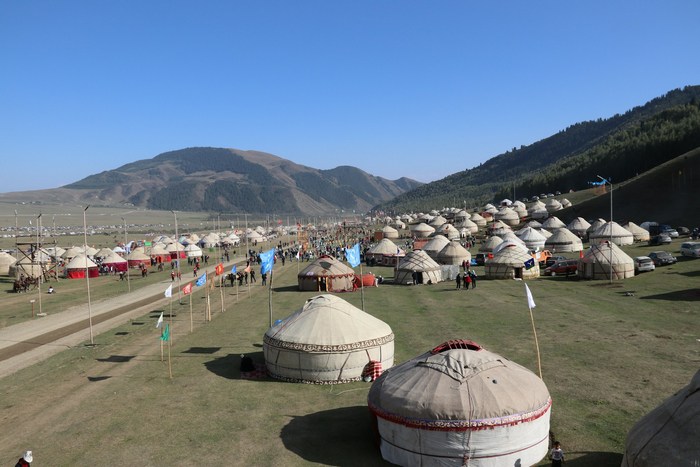 Кыргызстан: палаточный лагерь