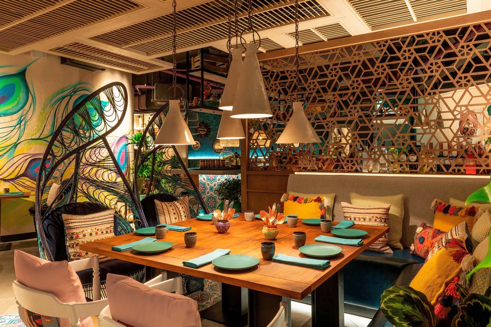ОАЭ: Le Royal Meridien Beach Resort, рестораны