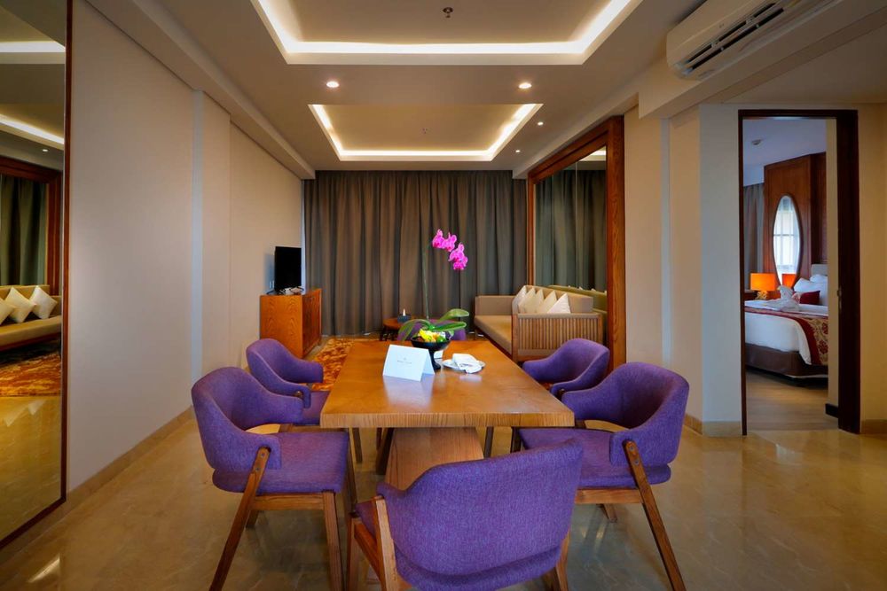 Royal Tulip Springhill Resort 5* Suite