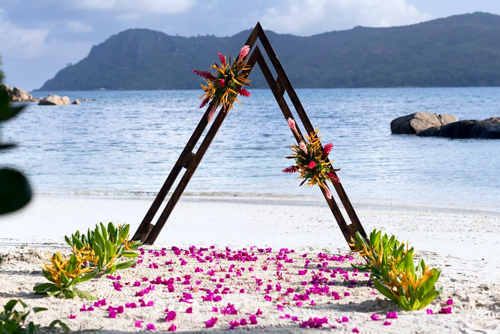 Сейшелы: Raffles Praslin Seychelles 5*luxury, свадьба