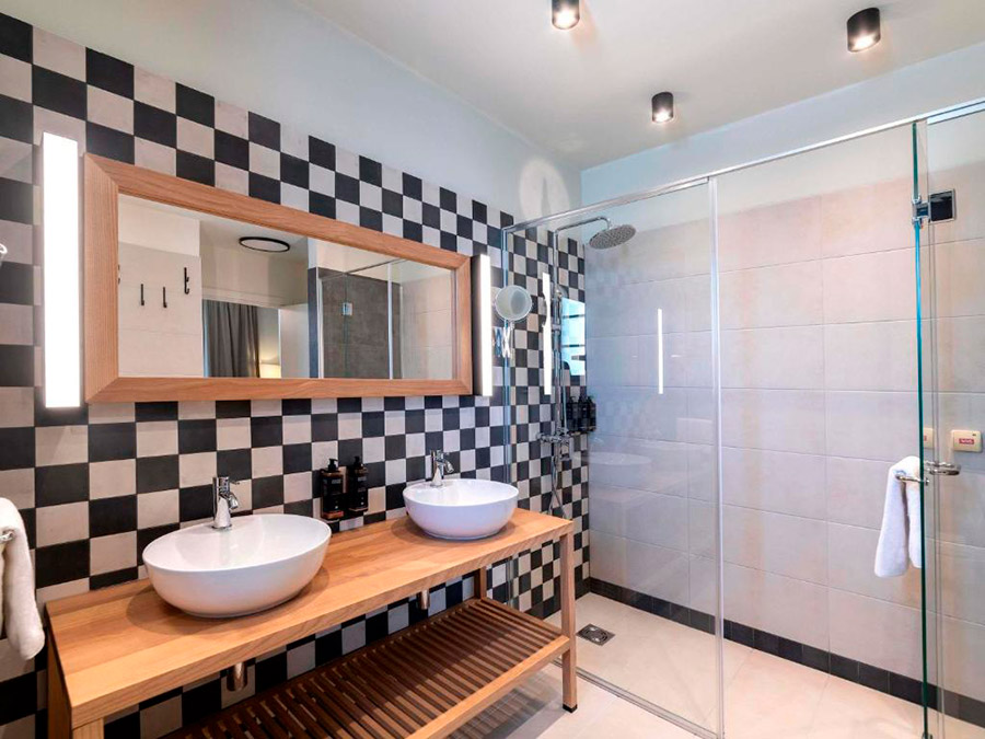 Сербия: Буковичка Баня, Izvor 5*