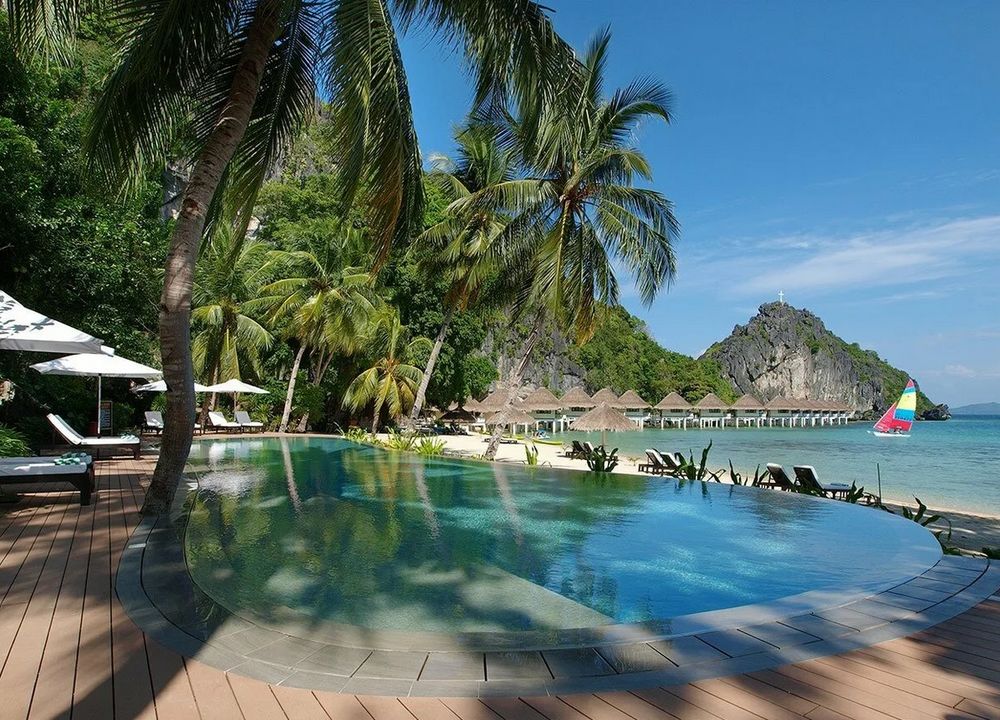 Pangulasian Island Resort 4*+