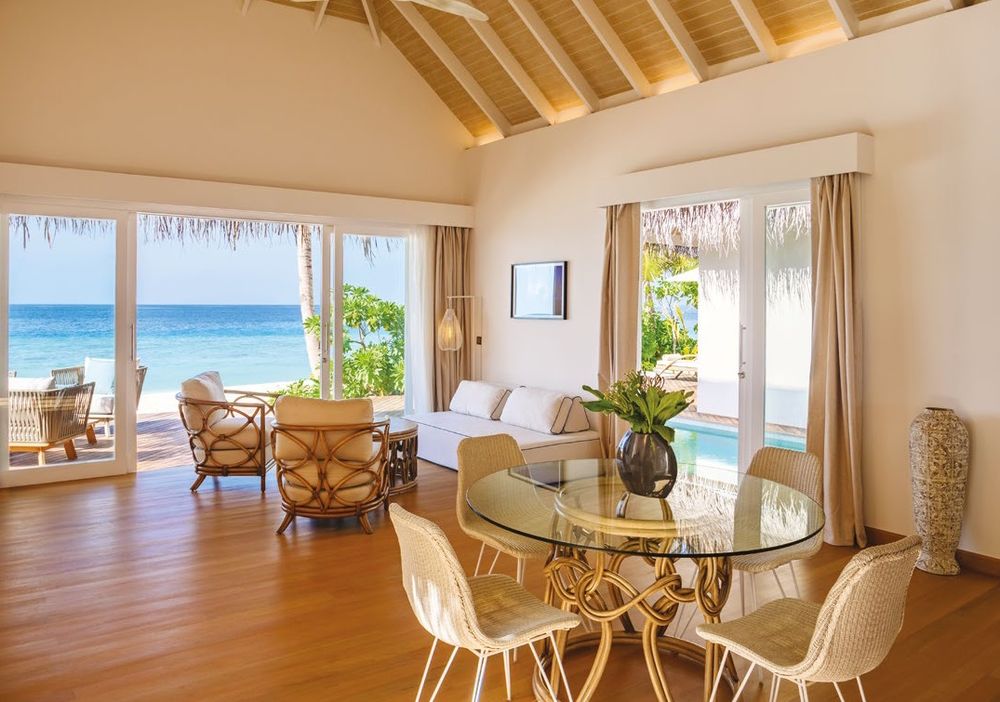 Pool Suite Beach Villa