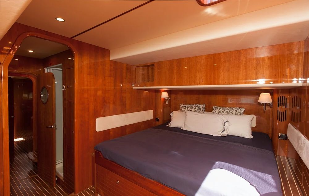 Seyscapes Yacht Charter - Cirrus