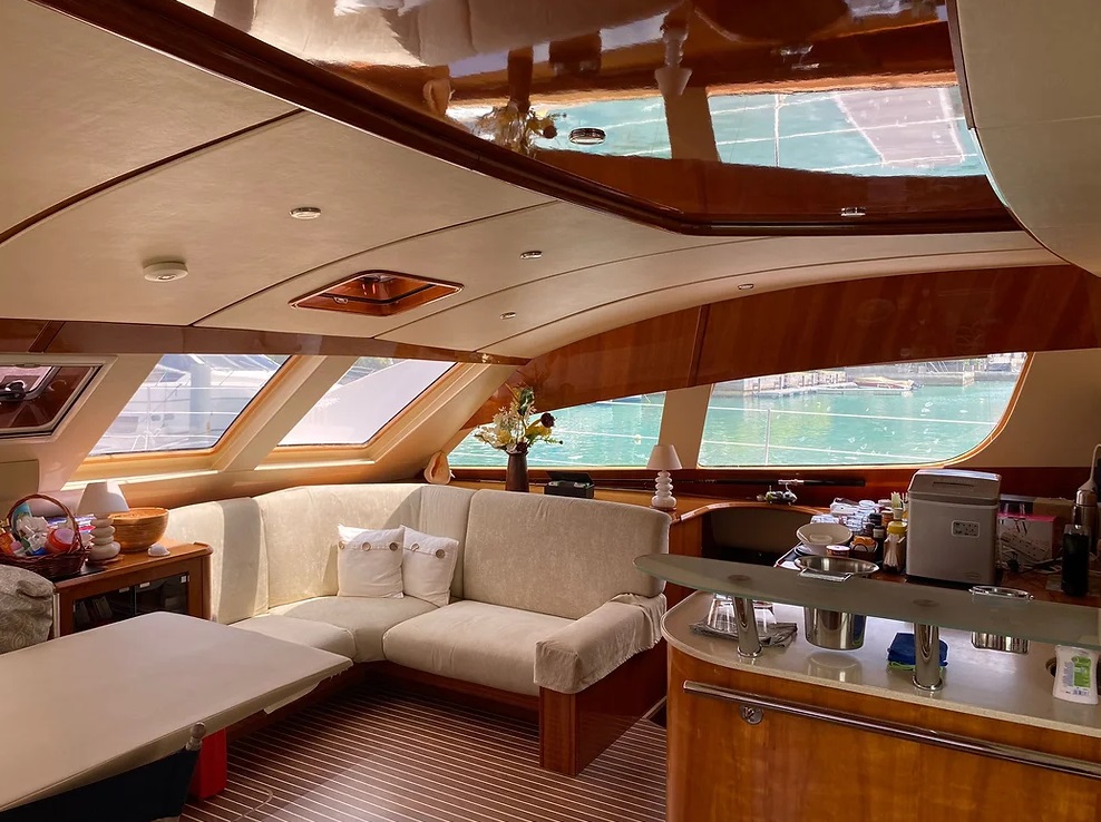 Seyscapes Yacht Charter - Cirrus