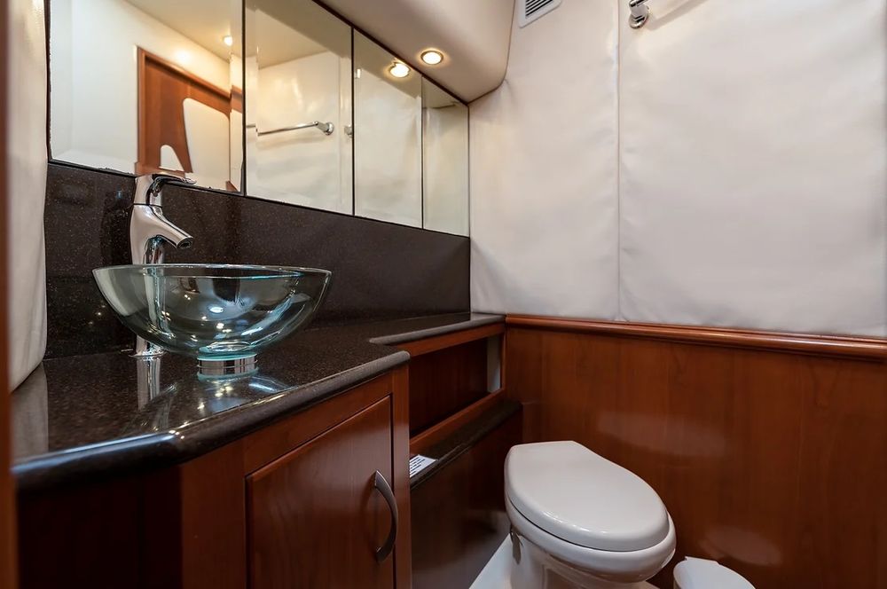 Seyscapes Yacht Charter - Life of Riley
