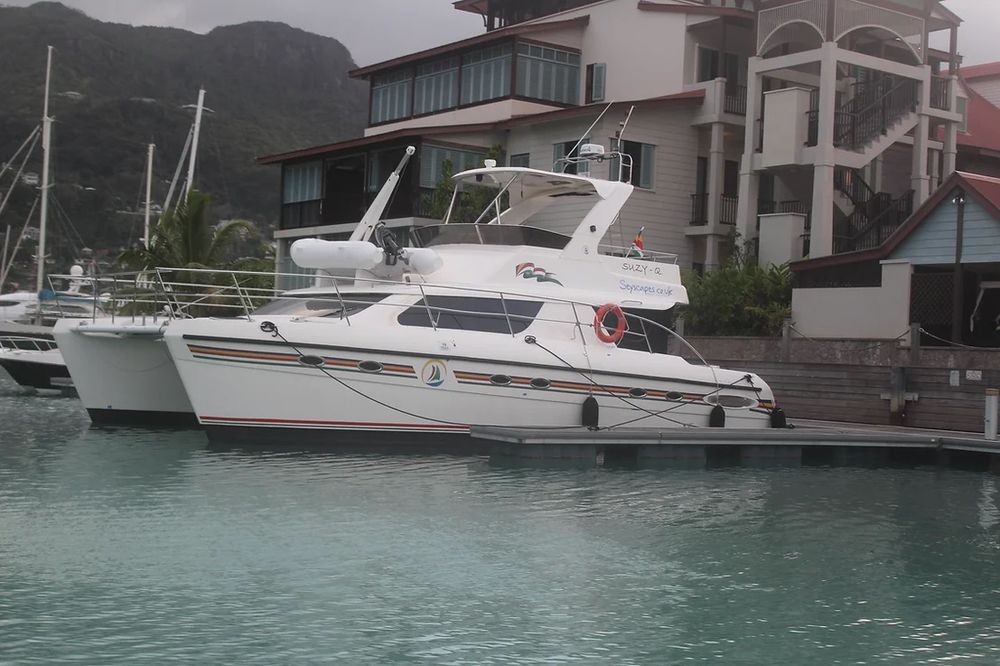 Seyscapes Yacht Charter - Suzy Q
