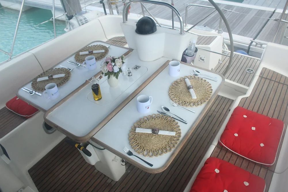 Seyscapes Yacht Charter - Tina