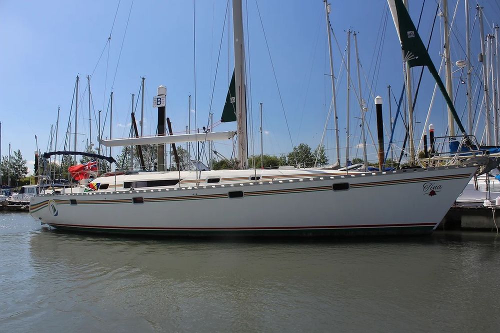 Seyscapes Yacht Charter - Tina