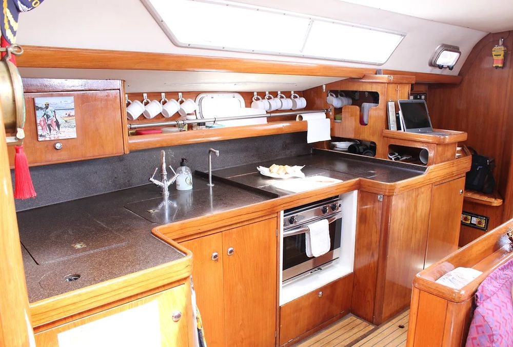 Seyscapes Yacht Charter - Tina