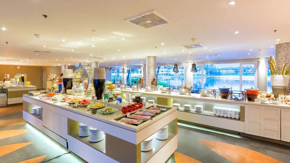 Angsana Laguna Phuket 5*: Market Place