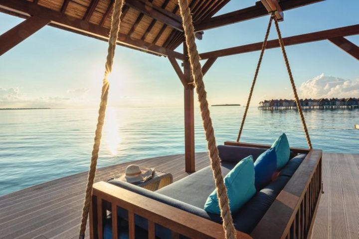 Мальдивы: отель Mövenpick Resort Kuredhivaru Maldives 5* - туры из %%CITY_RNAME%%