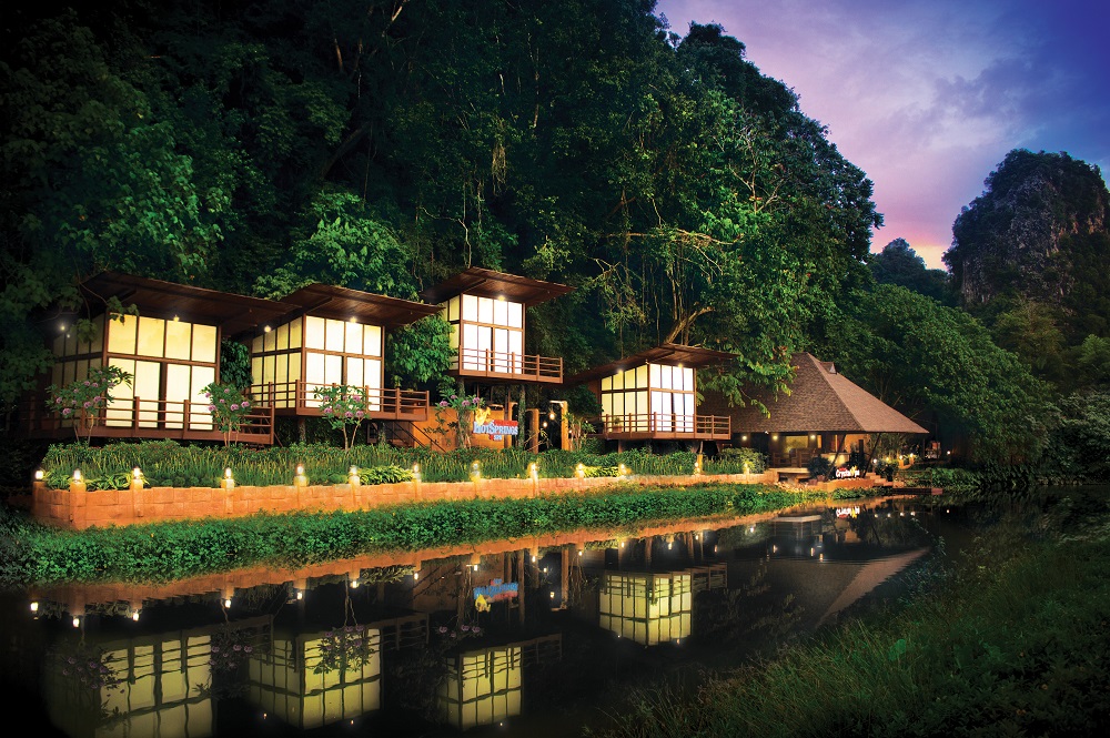 Малайзия: Ипо, парк Lost World of Tambun
