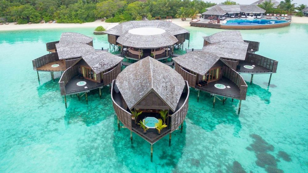 Мальдивы: Lily BEach Resort & Spa 5*