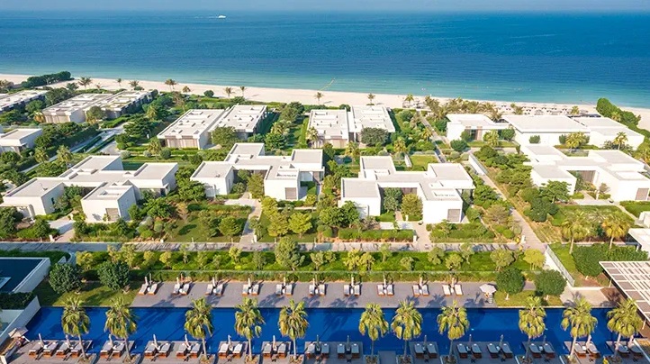 The Oberoi Beach Resort Al Zorah 5*. Общий вид курорта