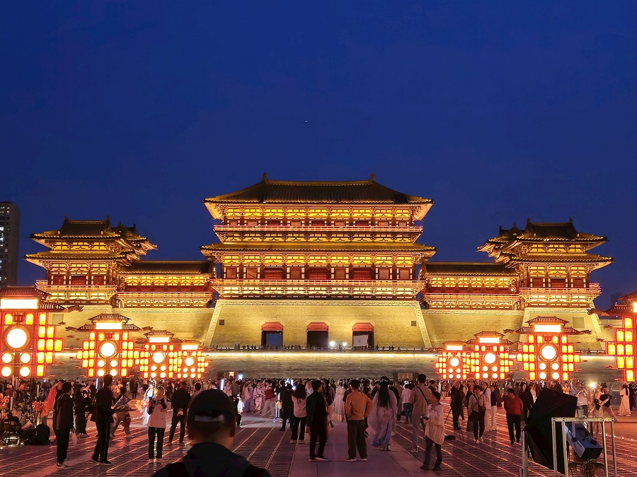 Китай: Лоян, Yingtian Gate