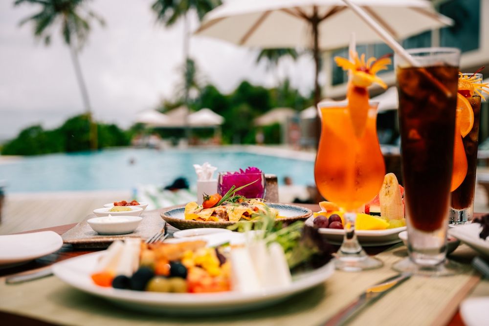 Reethi Faru Resort 4*