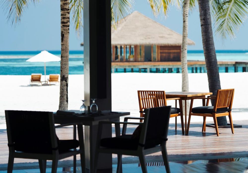 Noku Maldives Resort & Spa 5*