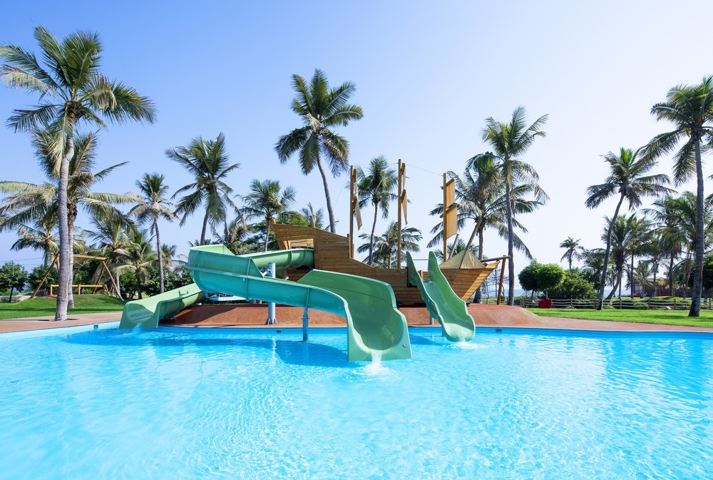 Оман: Маскат, Al Bustan Palace, водные горки