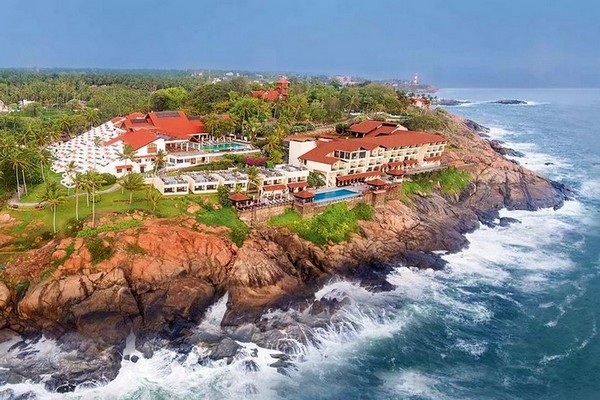 Индия: Leela Ashtamudi 5*