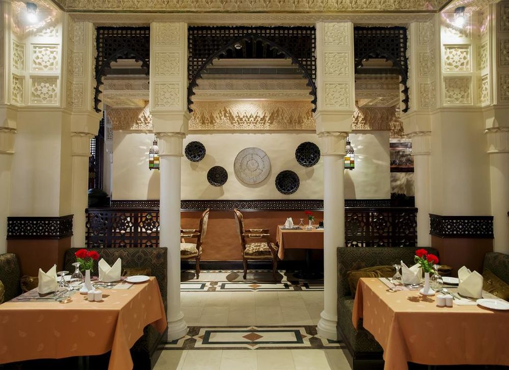 Бахрейн: Манама, Delmon Hotel 4*