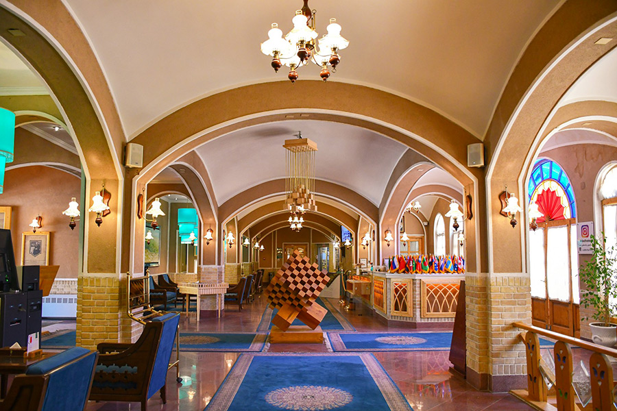 Иран: Йезд, Dad Hotel