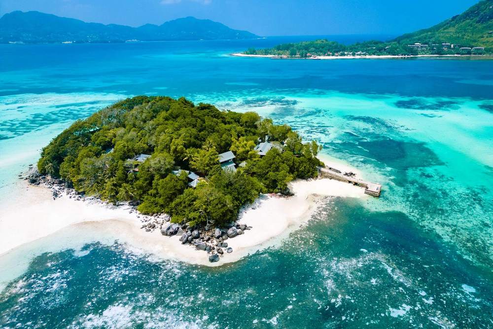 Сейшелы: остров Раунд, отель JA Enchanted Island Resort